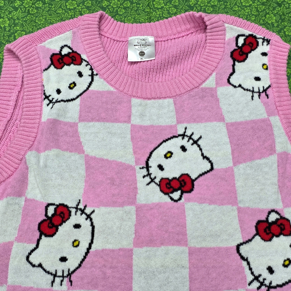 Hello Kitty Pink and White Checkered Vest - Picture 3 of 8